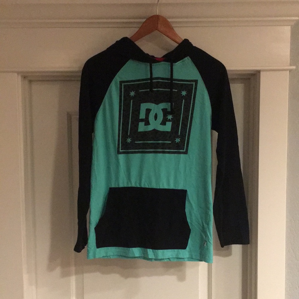 DClong sleeve with hood